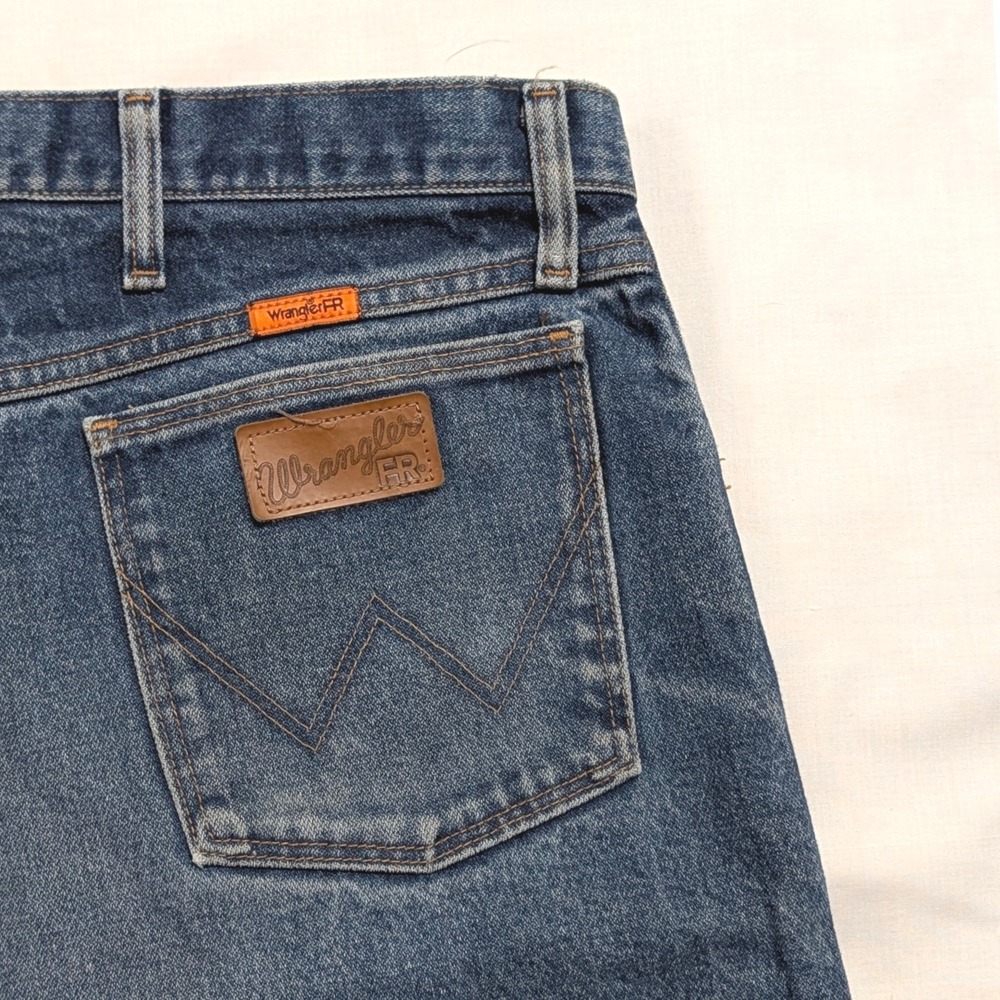 Wrangler FR Flame Resistant Work Jeans Mens 42x34 Blue Denim Grunge Look
